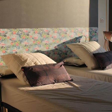 Apartamento Plein Sud avec Jacuzzi Privatif et parking privé Sarlat Exterior foto
